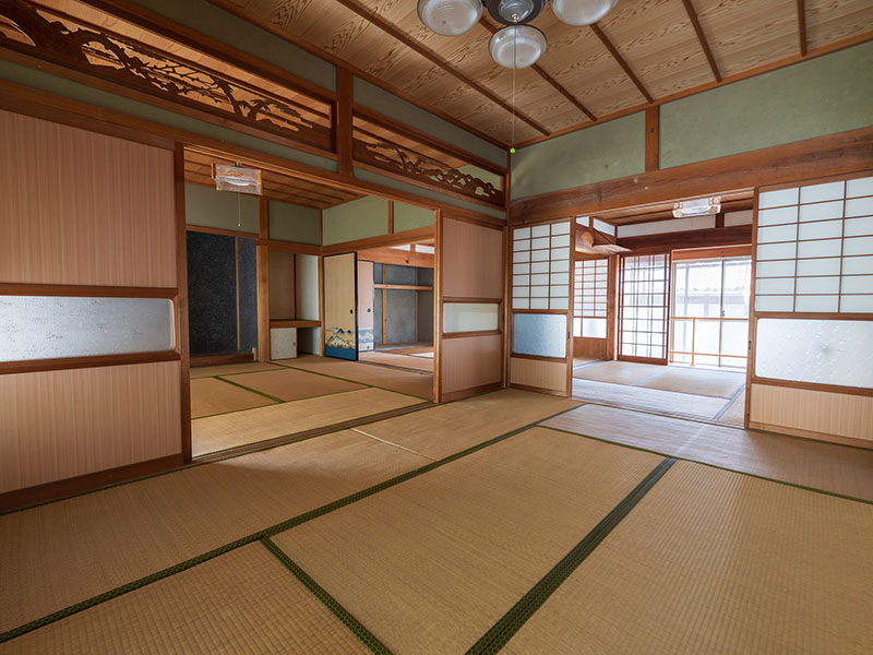 Japanese-style tatami room